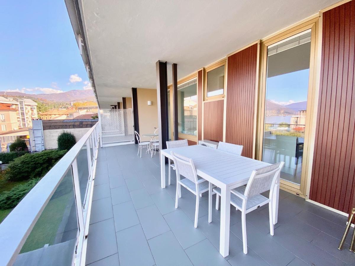 Appartamento Palazzo di Vetro Luino Esterno foto